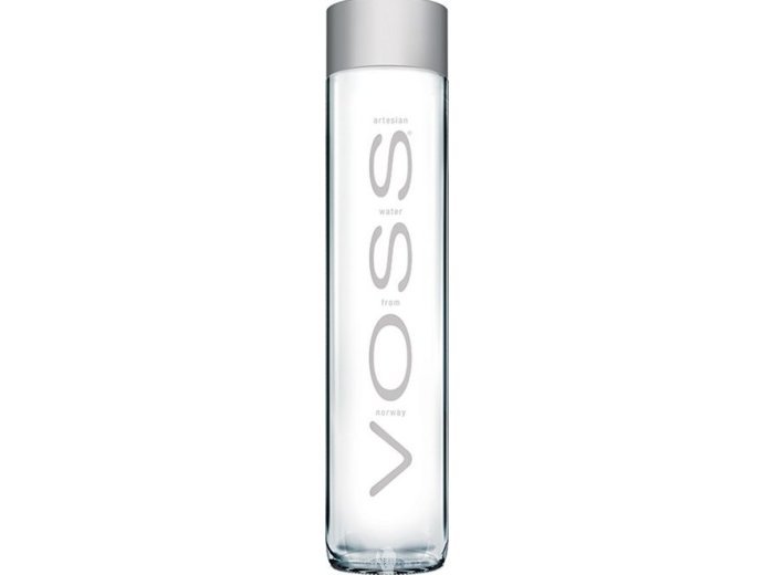 Voss Still ohne Kohlensäure 37cl EW 24er Kart