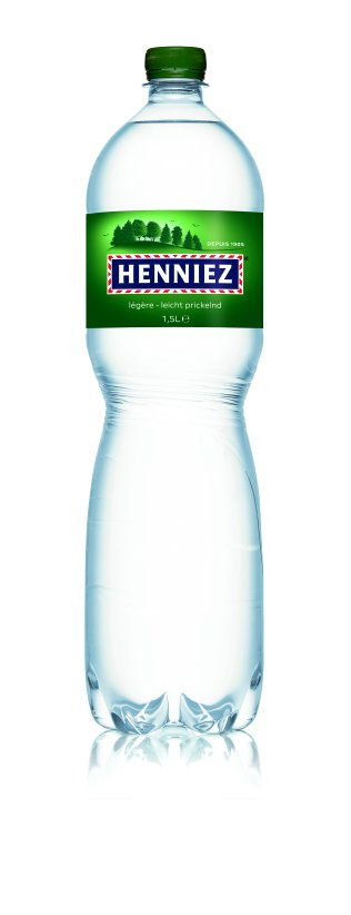 Henniez grün wenig Co2 150cl PET 6er Har